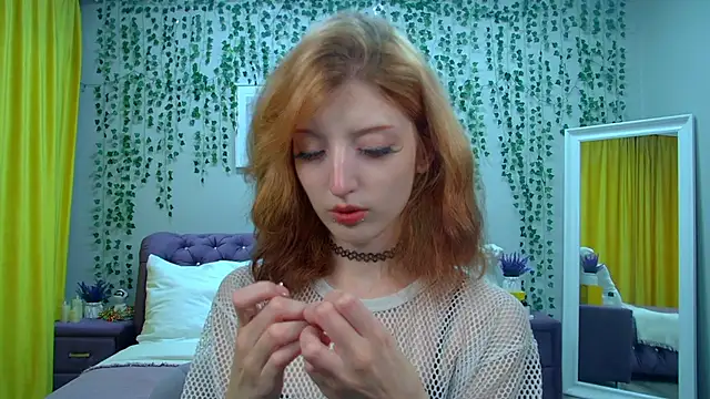 Snapshot of MistyMarlo chatting on 10.09.25 MistyMarlo online show from 10.09.25