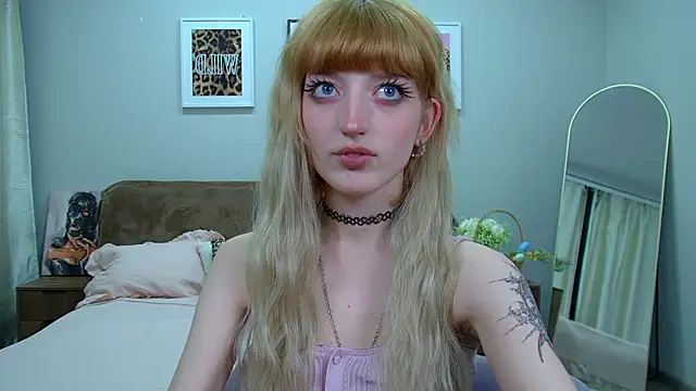 MistyMarlo online show from 04.25.26