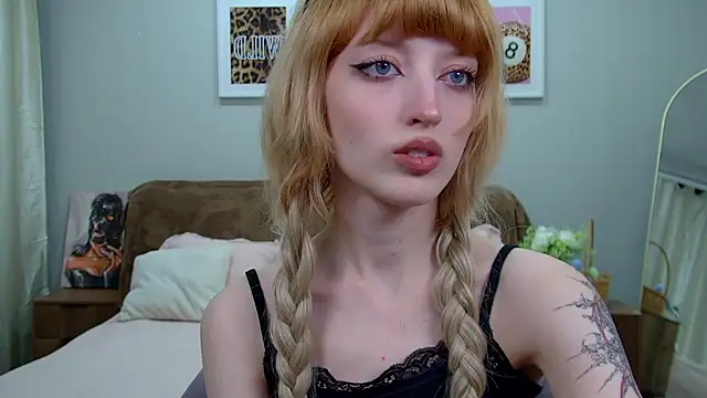 MistyMarlo online show from 05.04.26