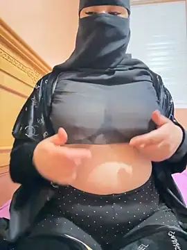  Laiali  online show from 10.03.25