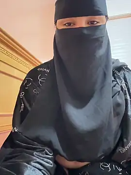  Laiali  online show from 10.04.25