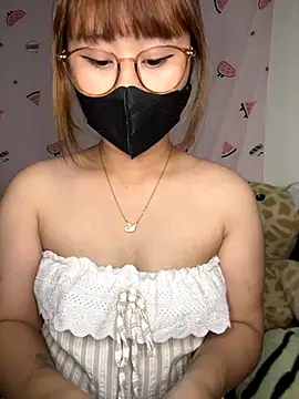 Snapshot of Meowyeuk6 chatting on 11.14.25 Meowyeuk6 online show from 11.14.25