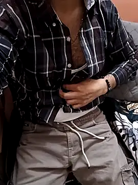 lust lovee online show from 12.20.25