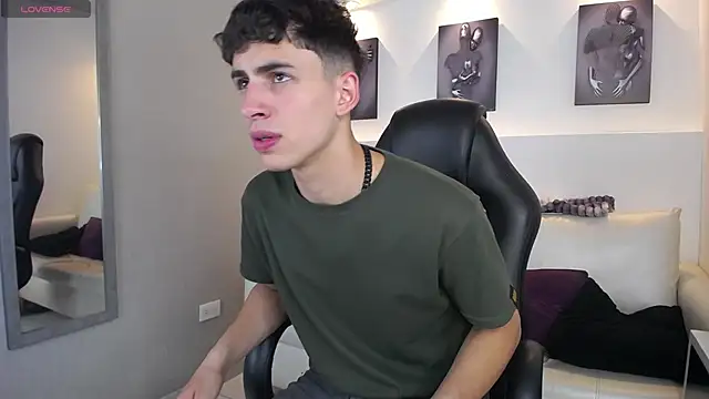 AdrianRinaldi online show from 09.24.25