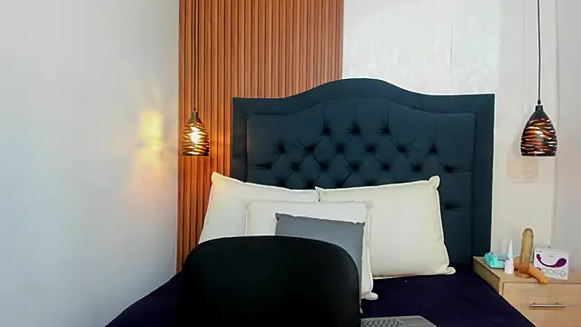 Hisoka 011 online show from 02.11.26