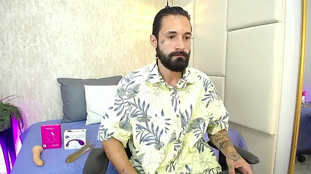 Hisoka 011 online show from 03.17.26