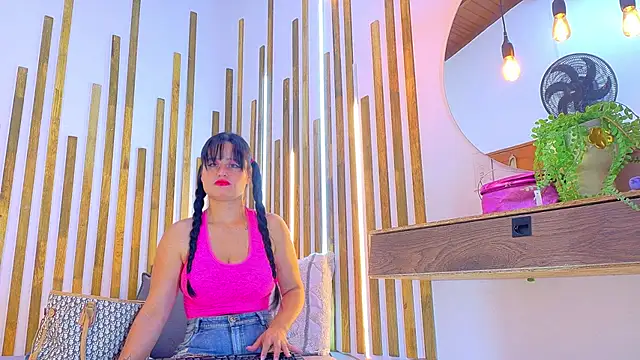 Jennifer Vega1 online show from 01.14.26