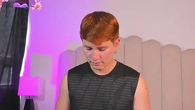 Snapshot of Eragonbooy chatting on 12.16.25 Eragonbooy online show from 12.16.25