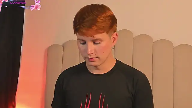 Snapshot of Eragonbooy chatting on 01.08.26 Eragonbooy online show from 01.08.26