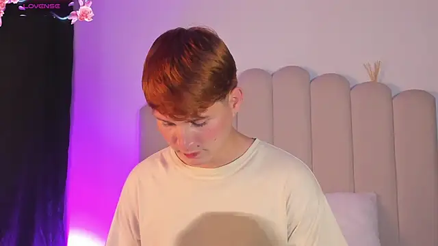 Snapshot of Eragonbooy chatting on 02.17.26 Eragonbooy online show from 02.17.26