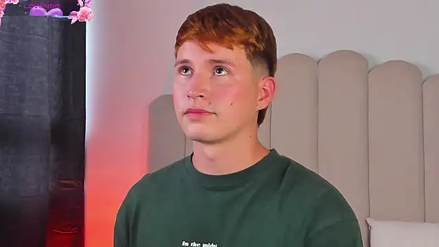 Snapshot of Eragonbooy chatting on 02.26.26 Eragonbooy online show from 02.26.26