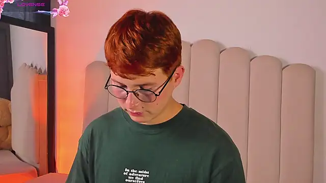 Snapshot of Eragonbooy chatting on 03.13.26 Eragonbooy online show from 03.13.26