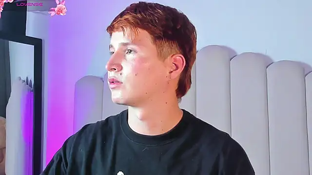 Snapshot of Eragonbooy chatting on 03.14.26 Eragonbooy online show from 03.14.26