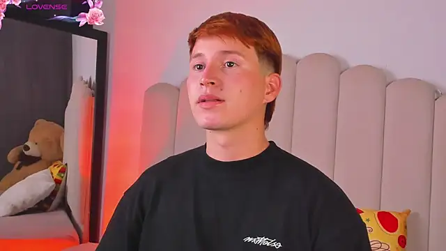 Snapshot of Eragonbooy chatting on 03.19.26 Eragonbooy online show from 03.19.26