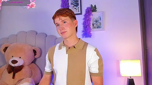 Snapshot of Eragonbooy chatting on 03.23.26 Eragonbooy online show from 03.23.26