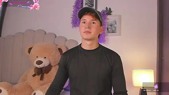 Snapshot of Eragonbooy chatting on 03.26.26 Eragonbooy online show from 03.26.26