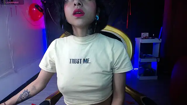 Sweettpleasure online show from 09.13.25