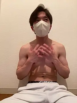 Yuma0718 online show from 04.18.26