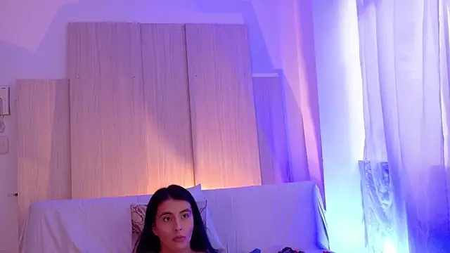 AliishaPss online show from 06.04.26