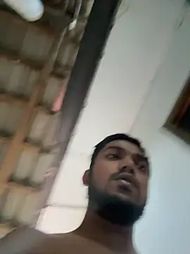 Snapshot of dharshnamzd05 chatting on 12.04.25 dharshnamzd05 online show from 12.04.25