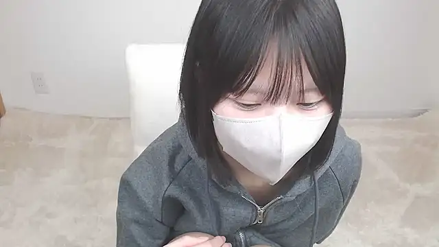 Snapshot of yuna_rin chatting on 11.08.25 yuna rin online show from 11.08.25