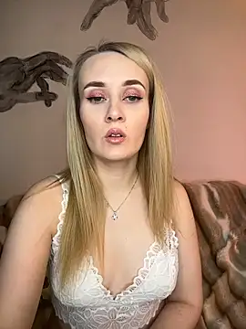 Snapshot of KiraBerht chatting on 03.01.26 KiraBerht online show from 03.01.26