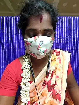 Snapshot of Tamil_Jillu chatting on 11.23.25 Tamil Jillu online show from 11.23.25