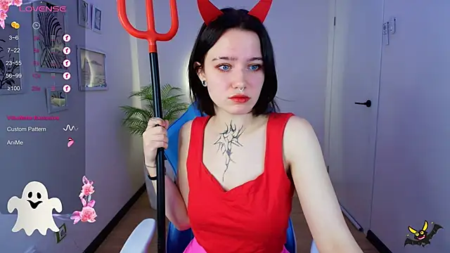 Snapshot of Elastikiss chatting on 11.02.25 Elastikiss online show from 11.02.25