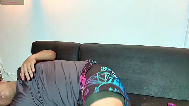 naomi campbel  online show from 02.04.26