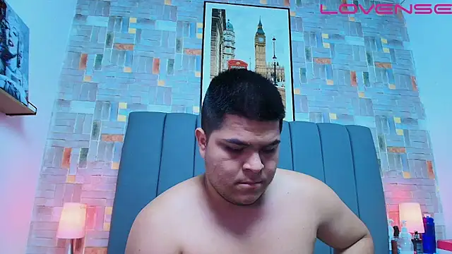 naomi campbel  online show from 03.18.26