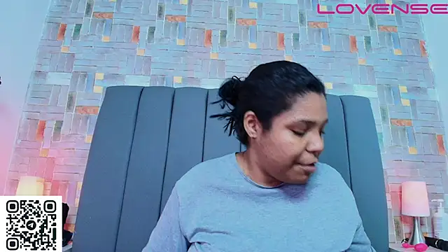Snapshot of naomi_campbel_ chatting on 06.19.26 naomi campbel online show from 06.19.26