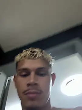 Snapshot of CHARLY-- chatting on 04.07.26 CHARLY-- online show from 04.07.26