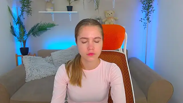 Spicy Lexi online show from 09.13.25