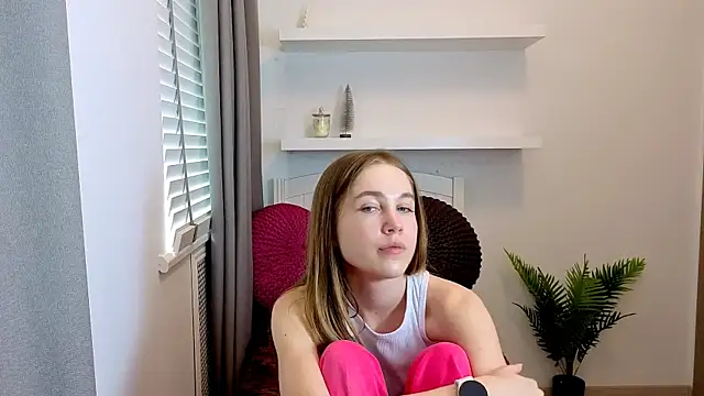 Snapshot of Spicy_Lexi chatting on 05.14.26 Spicy Lexi online show from 05.14.26