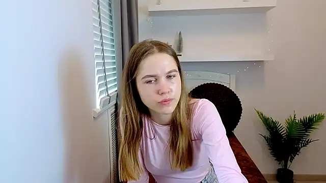 Snapshot of Spicy_Lexi chatting on 05.18.26 Spicy Lexi online show from 05.18.26