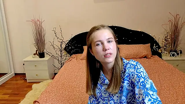 Snapshot of Spicy_Lexi chatting on 06.18.26 Spicy Lexi online show from 06.18.26