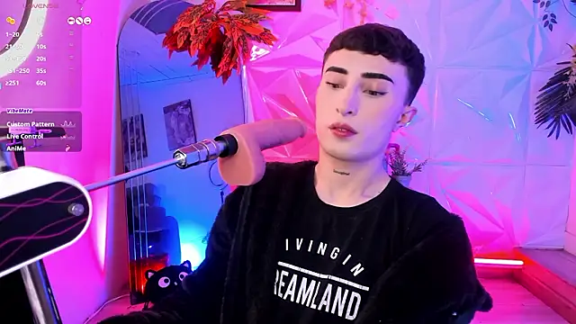 Snapshot of SebastianHilton chatting on 03.14.26 SebastianHilton online show from 03.14.26