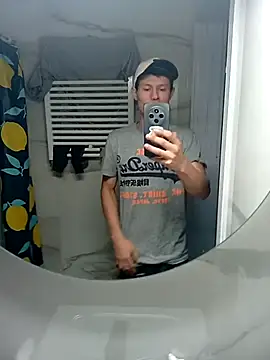 Snapshot of pajarics chatting on 10.14.25 pajarics online show from 10.14.25