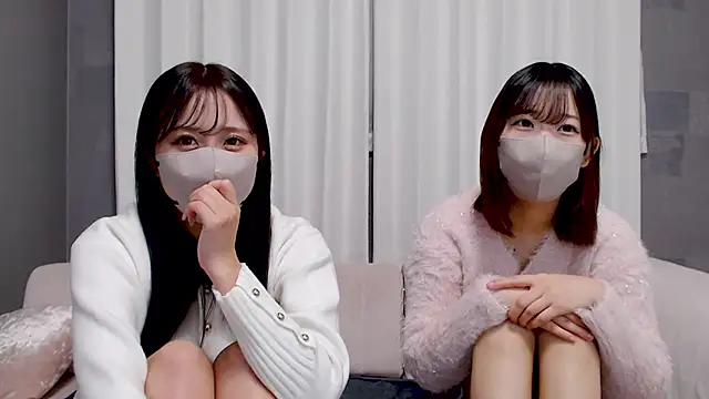 Snapshot of _YUI_CHAN_ chatting on 12.04.25 YUI CHAN online show from 12.04.25