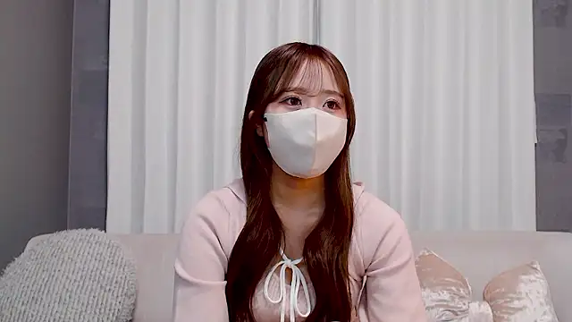 Snapshot of _YUI_CHAN_ chatting on 01.13.26 YUI CHAN online show from 01.13.26