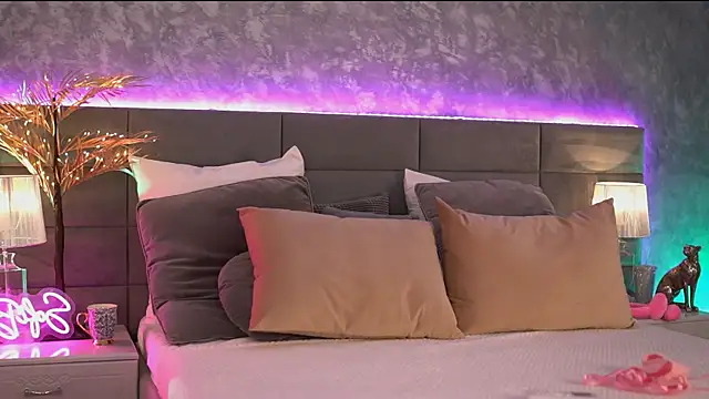 Snapshot of SofiBabe chatting on 11.04.25 SofiBabe online show from 11.04.25