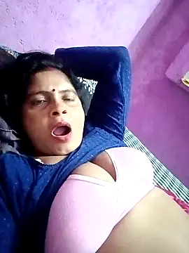 Snapshot of Hot_komal1 chatting on 10.13.25 Hot komal1 online show from 10.13.25