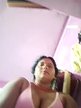 Snapshot of Hot_komal1 chatting on 10.19.25 Hot komal1 online show from 10.19.25