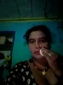 Snapshot of Hot_komal1 chatting on 10.24.25 Hot komal1 online show from 10.24.25