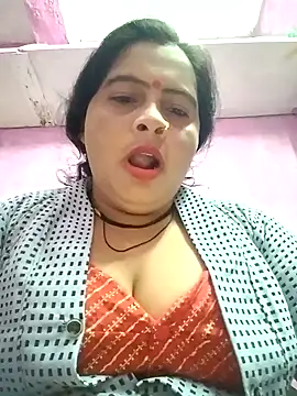 Snapshot of Hot_komal1 chatting on 11.13.25 Hot komal1 online show from 11.13.25