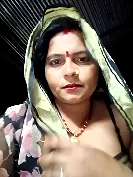Snapshot of Hot_komal1 chatting on 06.13.26 Hot komal1 online show from 06.13.26