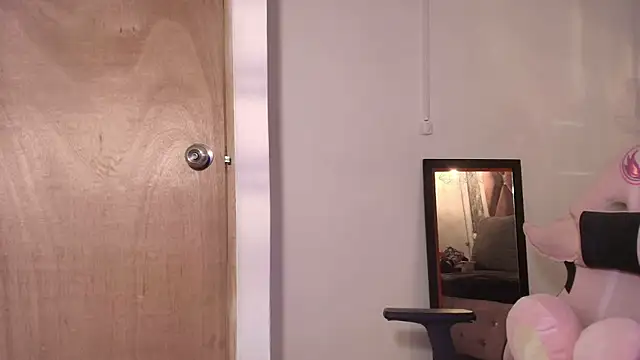 Terraelowen online show from 12.22.25