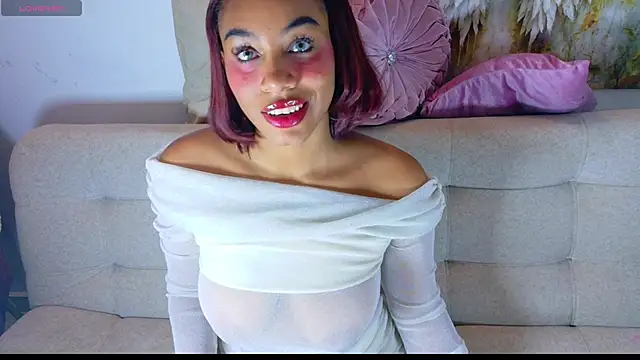 Snapshot of Sofia_Stanley chatting on 06.30.26 Sofia Stanley online show from 06.30.26