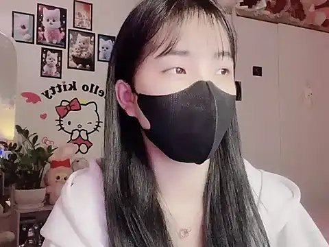 keelinnn19 online show from 11.04.25