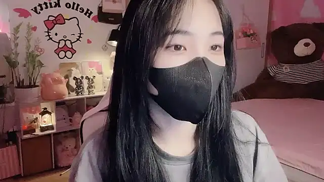 keelinnn19 online show from 03.18.26